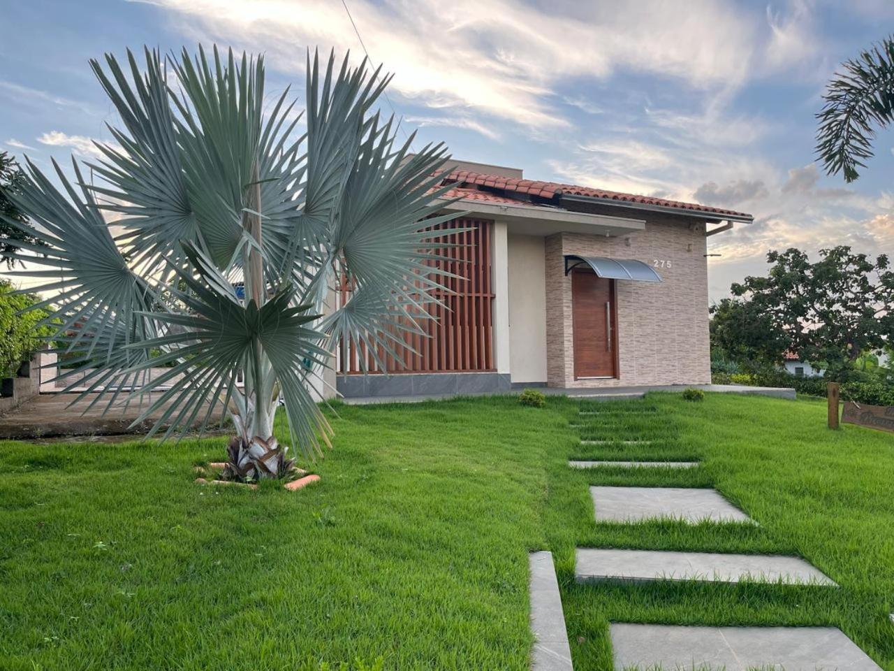 Casa Com Piscina Vista Para Lago, 03 Quartos Confortaveis Capitólio 外观 照片