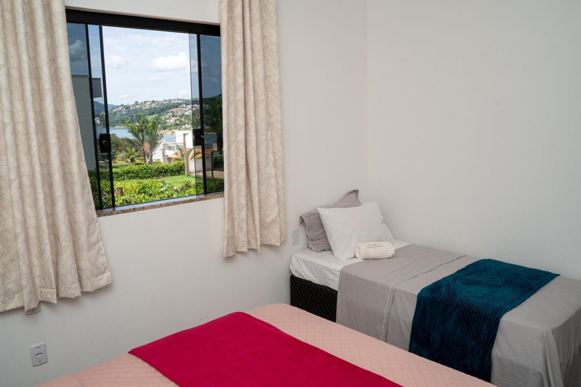 Casa Com Piscina Vista Para Lago, 03 Quartos Confortaveis Capitólio 外观 照片