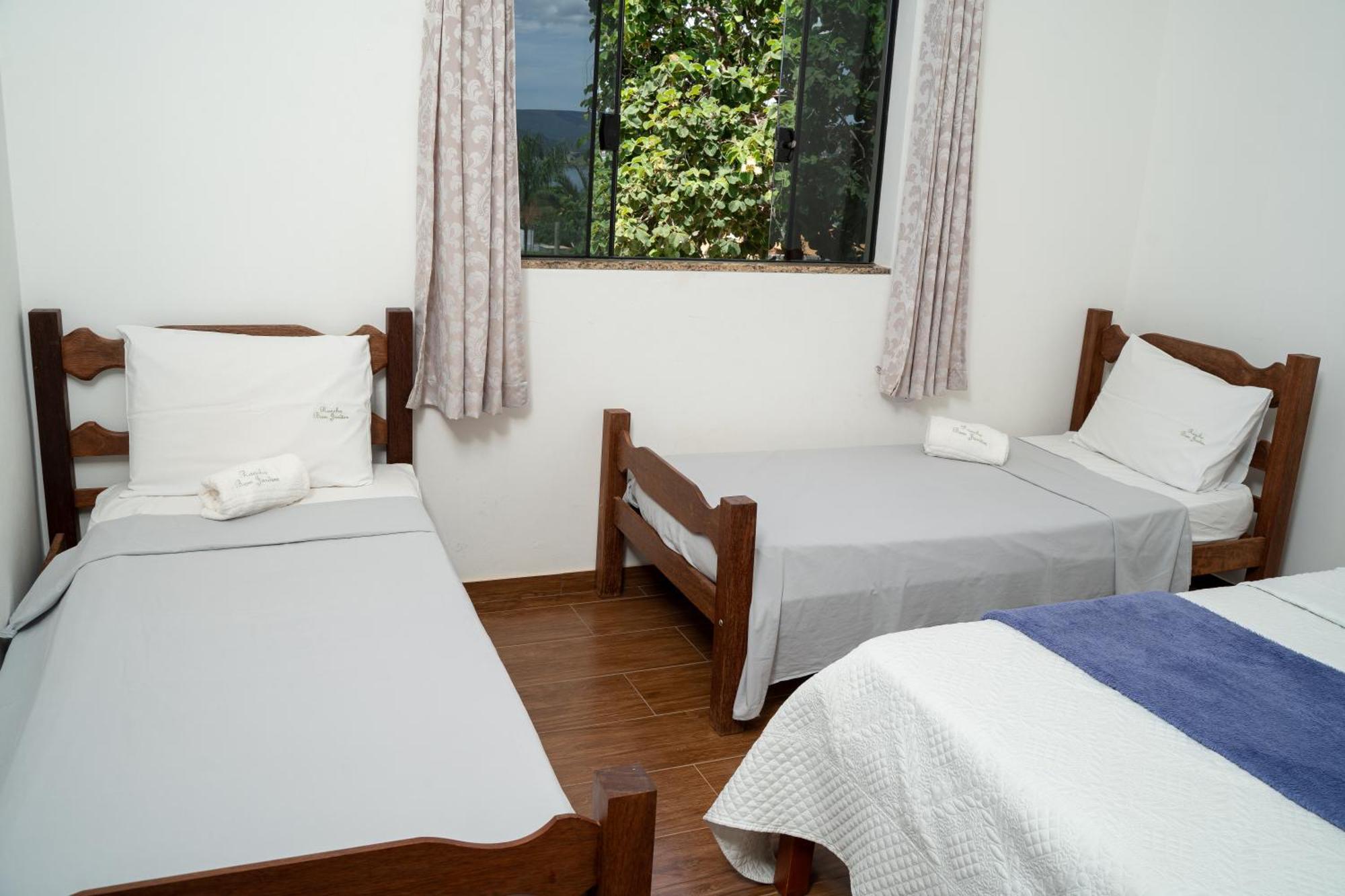 Casa Com Piscina Vista Para Lago, 03 Quartos Confortaveis Capitólio 外观 照片