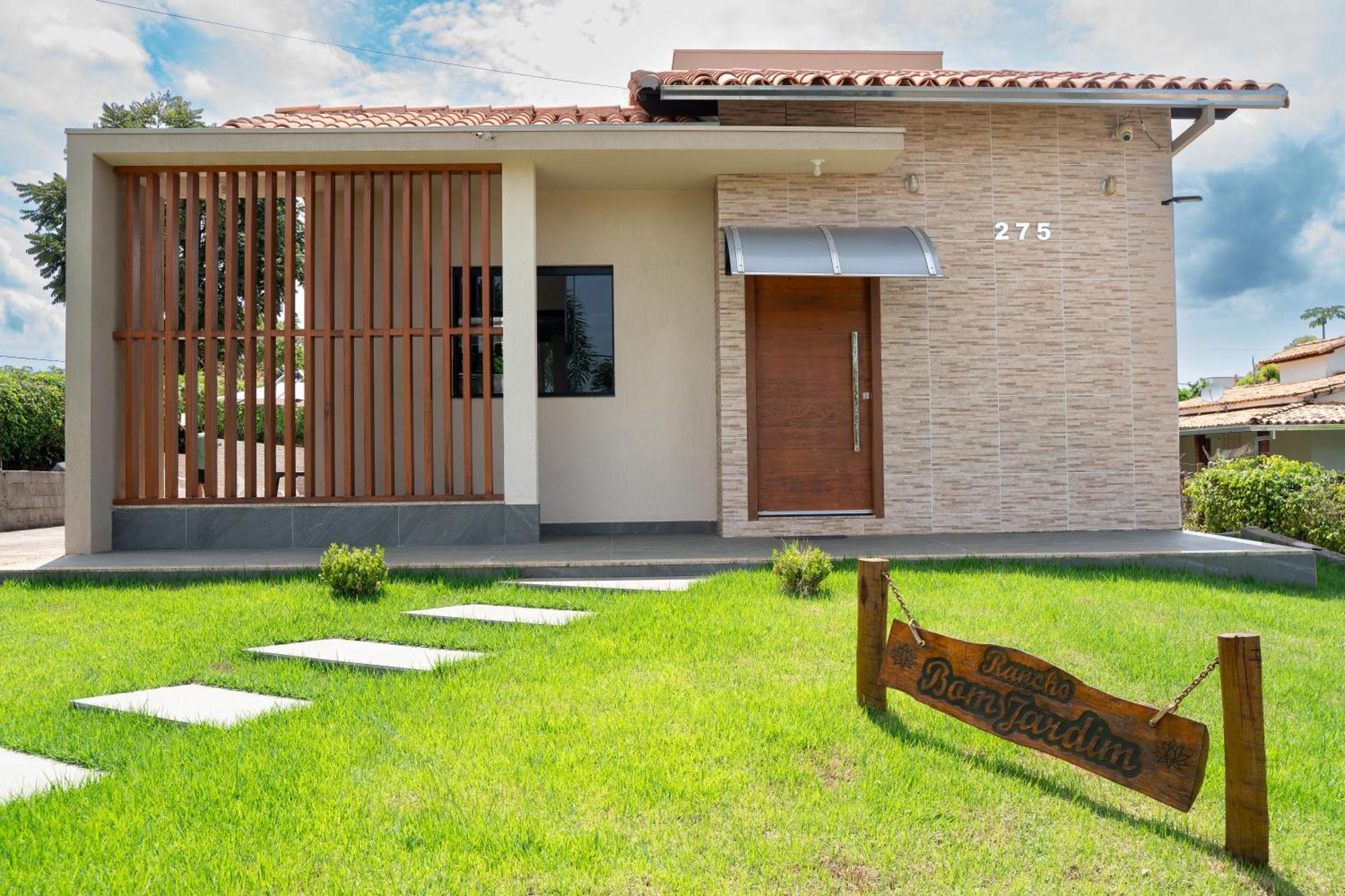 Casa Com Piscina Vista Para Lago, 03 Quartos Confortaveis Capitólio 外观 照片